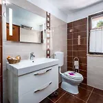 Holiday Home Mali Vareski - Istrien 8734